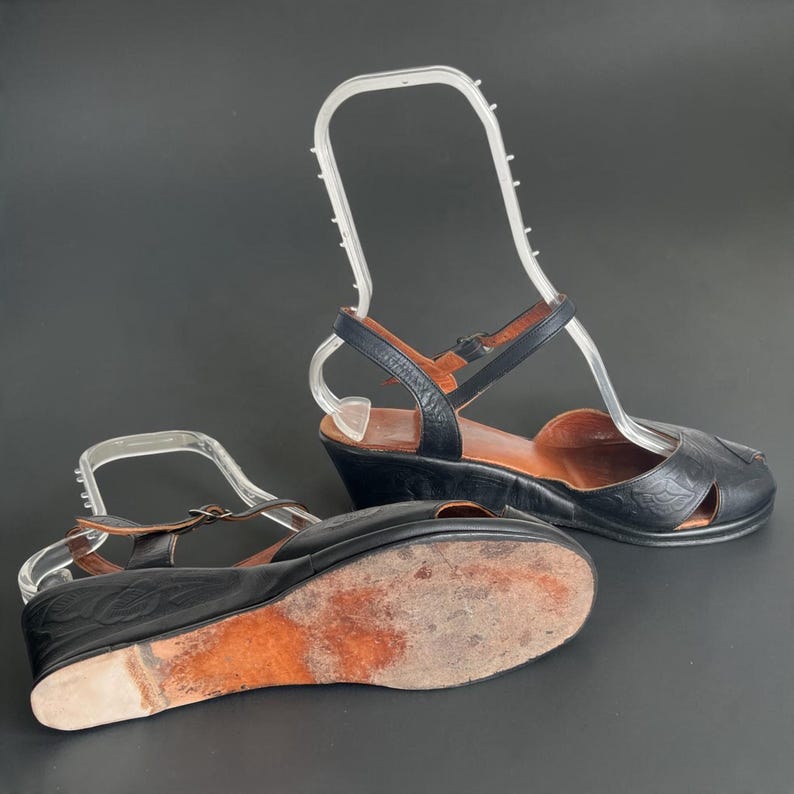 1940's Vintage Rare Mexican Tooled Leather Wedge Sandals Size 9 Slingback Sandals