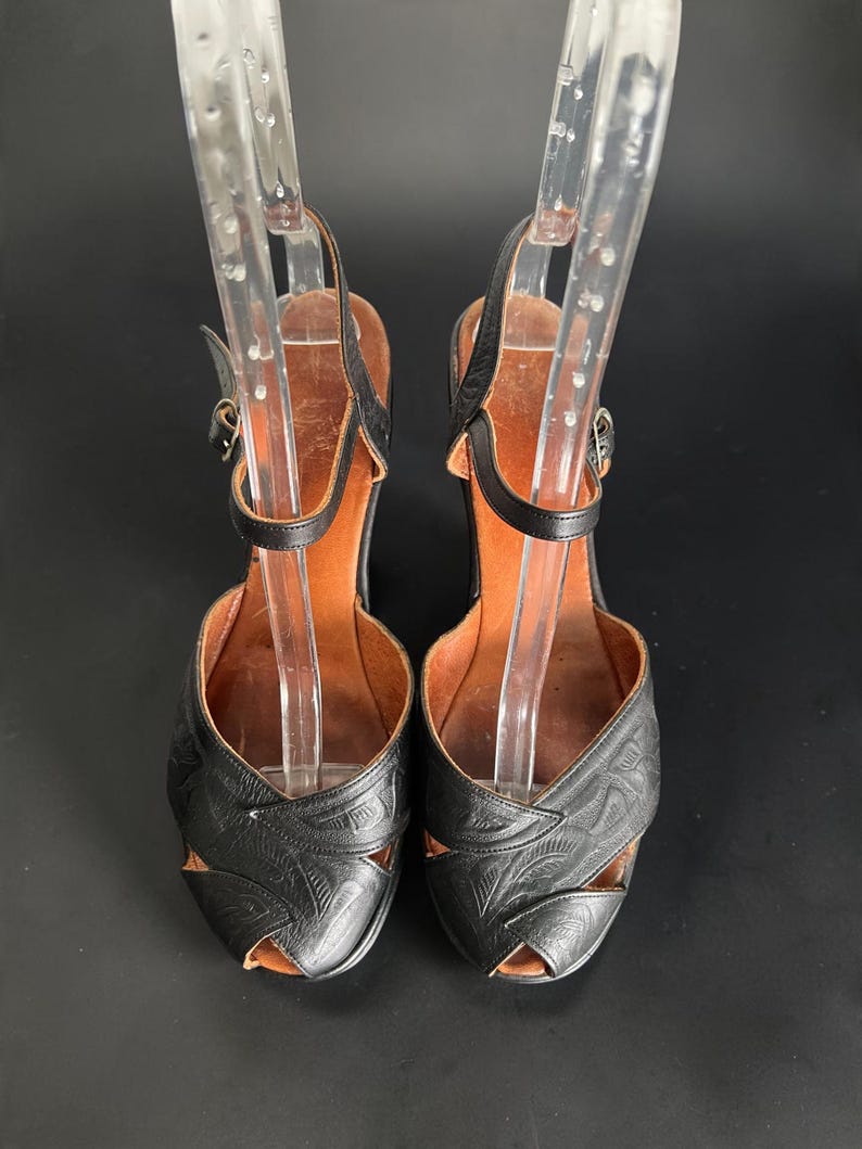 1940's Vintage Rare Mexican Tooled Leather Wedge Sandals Size 9 Slingback Sandals