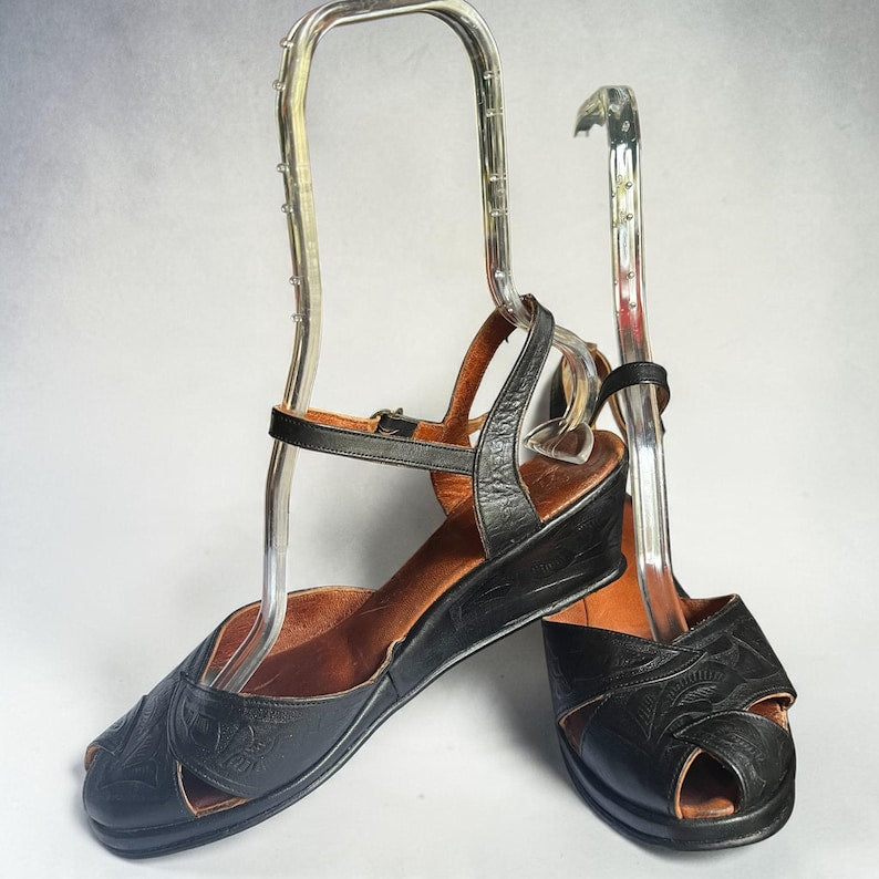 1940's Vintage Rare Mexican Tooled Leather Wedge Sandals Size 9 Slingback Sandals