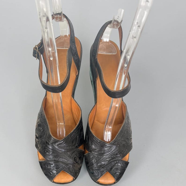 1970's Does 1940's Vintage Rare Mexican Tooled Black Leather Wedge Sandals Size 9.5 Slingback Sandals
