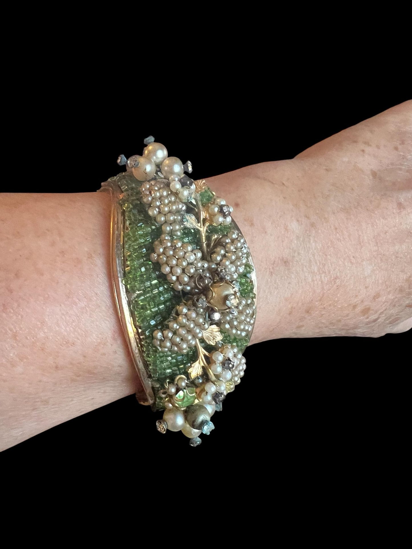 Mid 20th Century Vintage Rare DeMario-Hagler Green Glass Beads Faux Pearls Rhinestones Bracelet Gorgeous