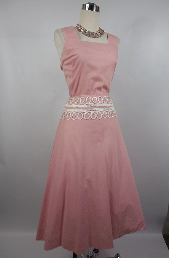 1950's Vintage Pink Cotton Day Dress with White Trim