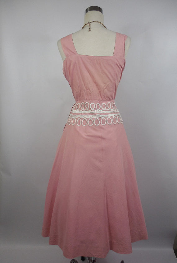 1950's Vintage Pink Cotton Day Dress with White Trim